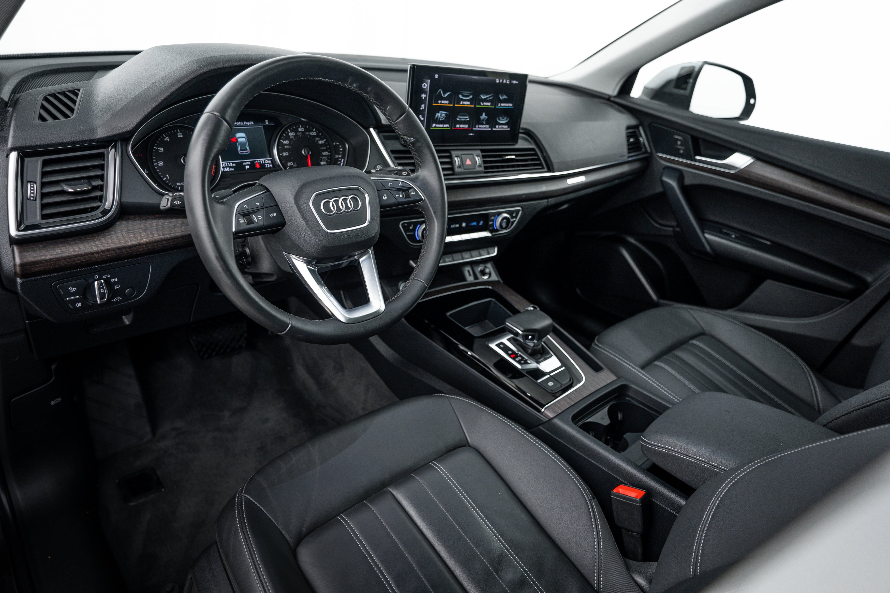 Certified Used 2023 Daytona Gray Pearl Effect Audi S line Premium image 8