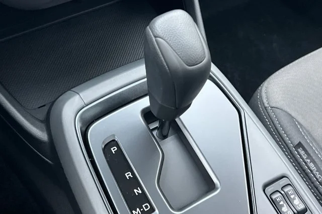 New 2027 CRYSTAL WHITE PEARL Subaru Premium image 18