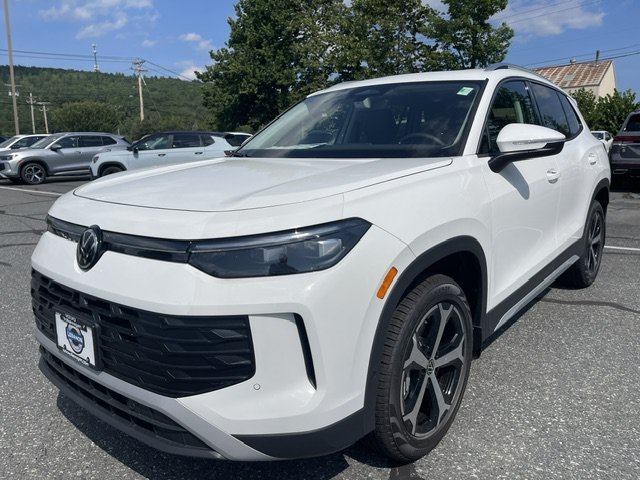 New 2026 Pure White Volkswagen 2.0T SE image 15