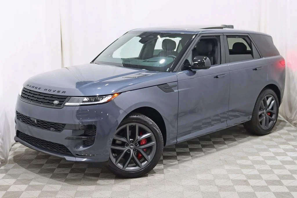 Used 2024 Blue Land Rover Dynamic SE image 7