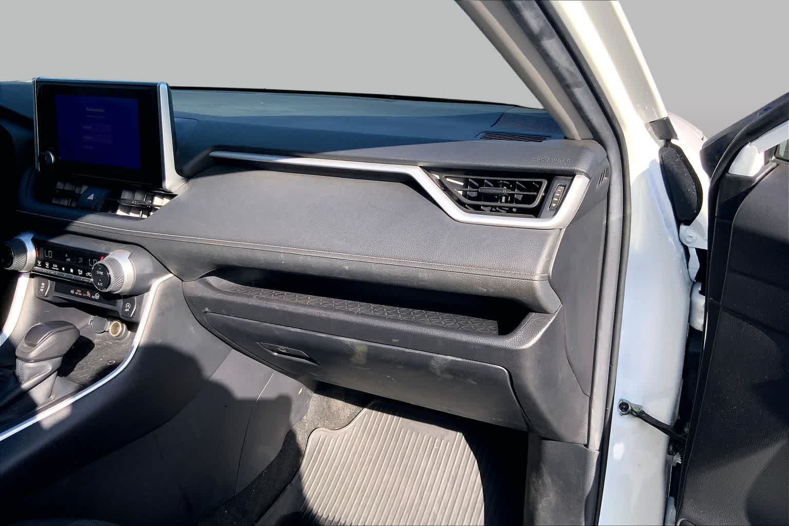Certified Used 2024 Ice Cap Toyota XLE image 18