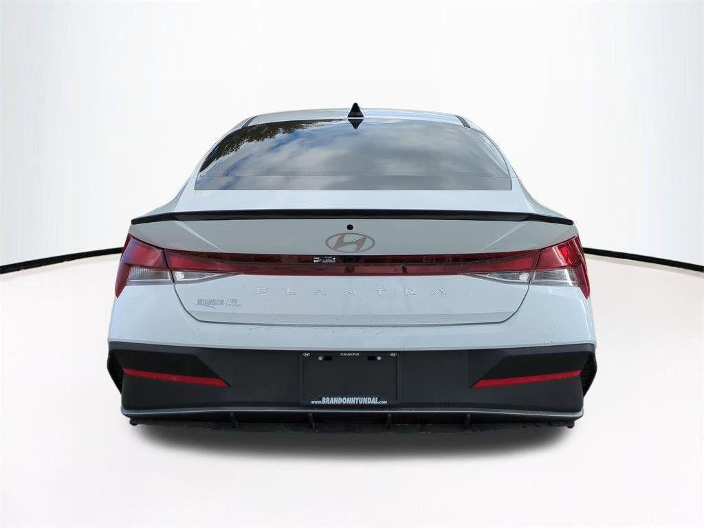 New 2026 White Hyundai SEL Sport image 6