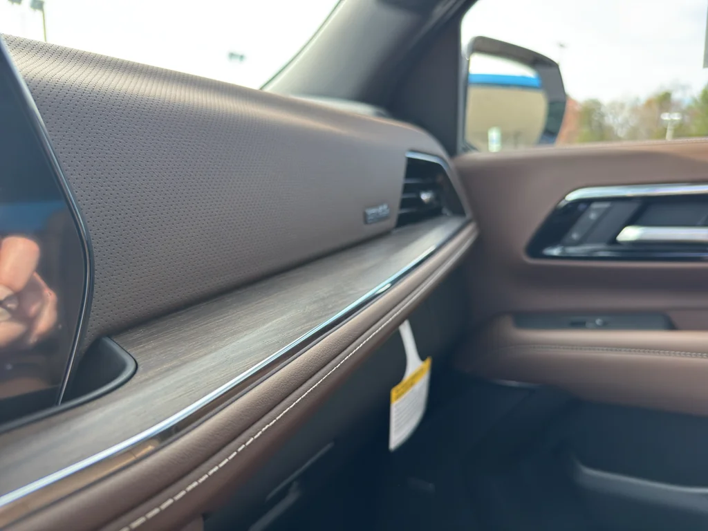 2026 Chevrolet Suburban High Country - Photo 23