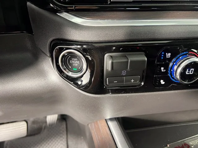 2026 GMC Sierra 1500 SLT - Photo 27