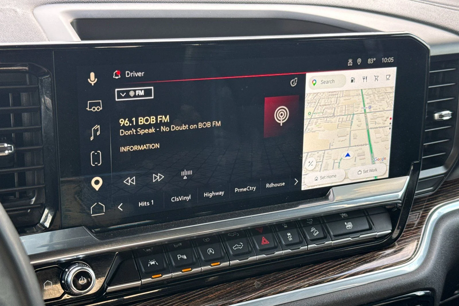 Used 2025  GMC Elevation image 16