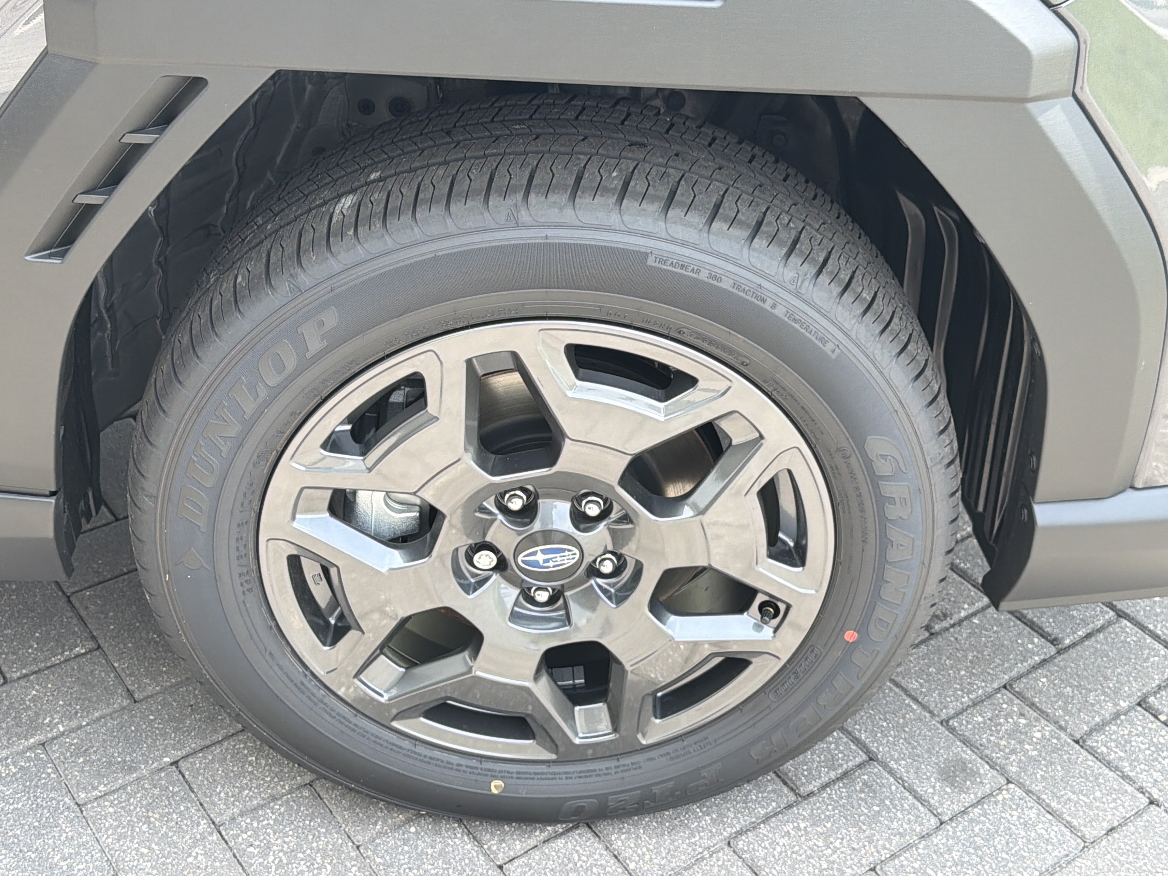 New 2026 MAGNETITE GRAY METALLIC Subaru Premium image 10