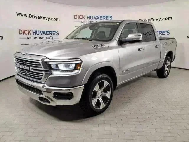 2019 RAM 1500 Laramie 4x4 Crew Cab 5'7's photo