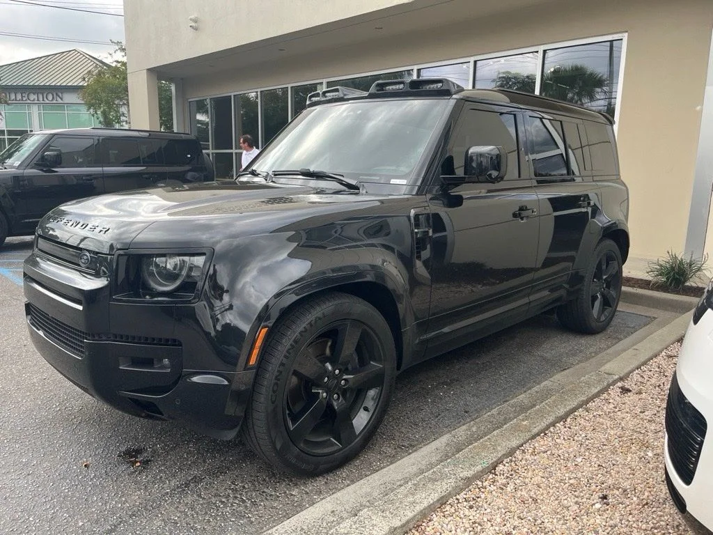 Certified Used 2026 Santorini Black Metallic Land Rover X-Dynamic SE image 1