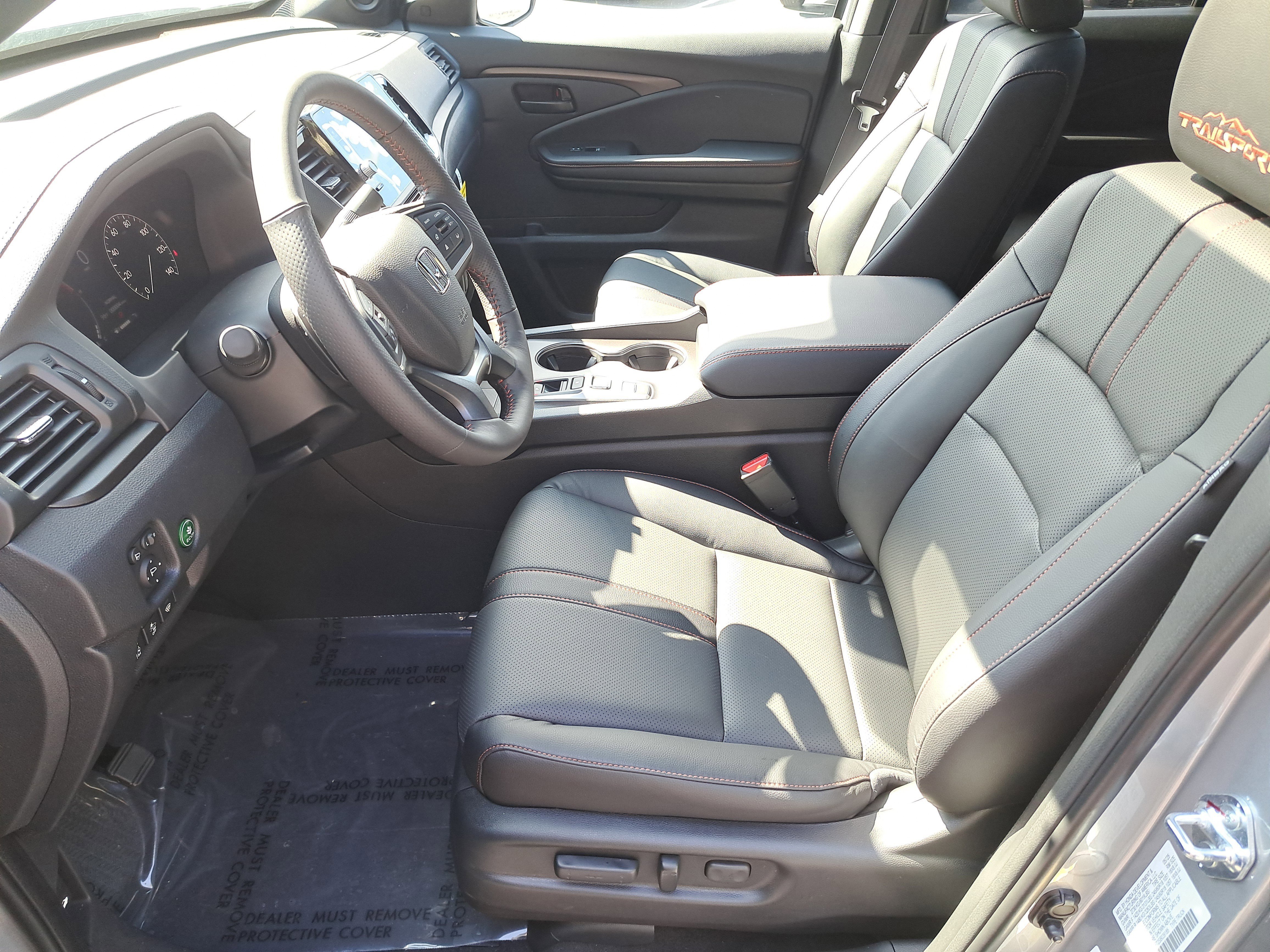 2025 Honda Ridgeline TrailSport - Photo 17