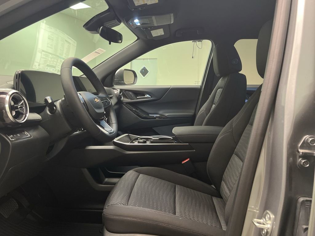 2026 Chevrolet Equinox LT - Photo 11