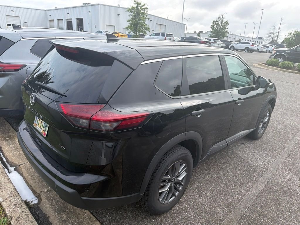 Used 2024 Black Nissan S image 3