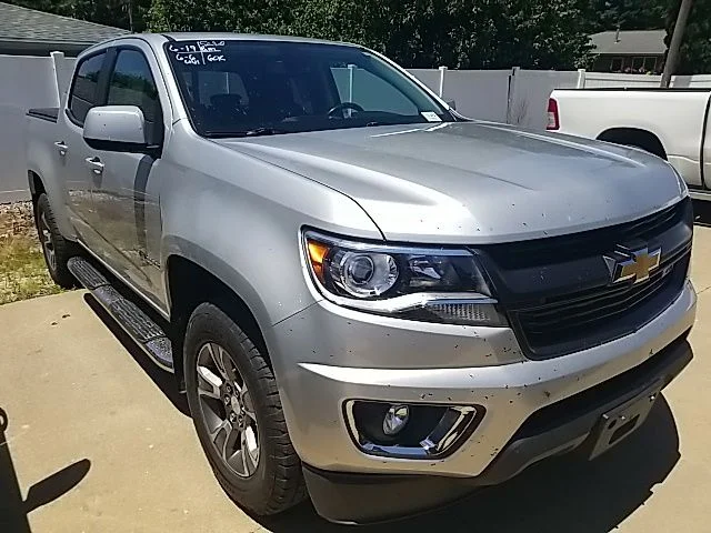 Used 2020 Silver Chevrolet Z71 image 2