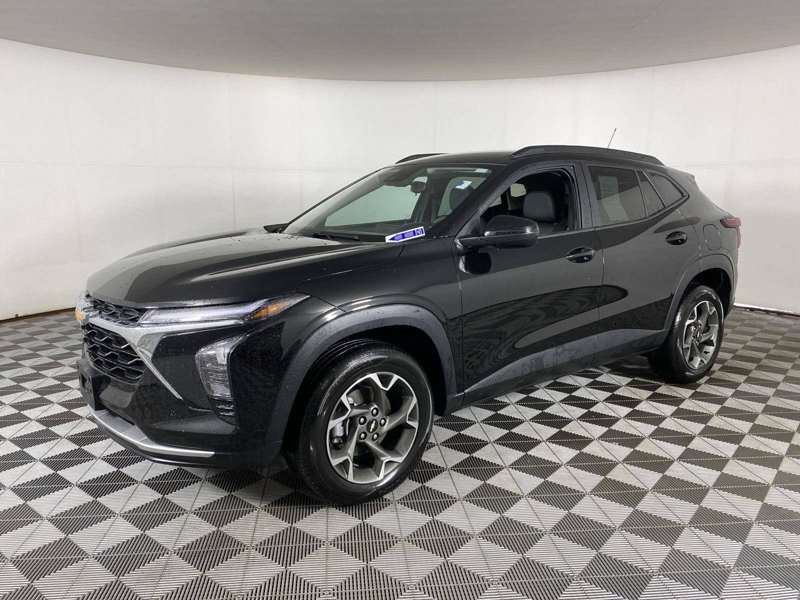 Used 2024 Mosaic Black Metallic Chevrolet LT image 3