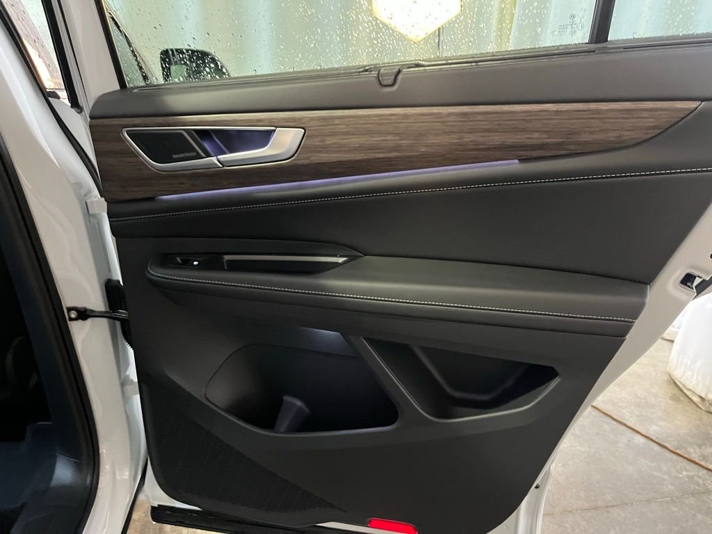 New 2026 White/off-white Volkswagen 2.0T SEL Premium R-Line image 23