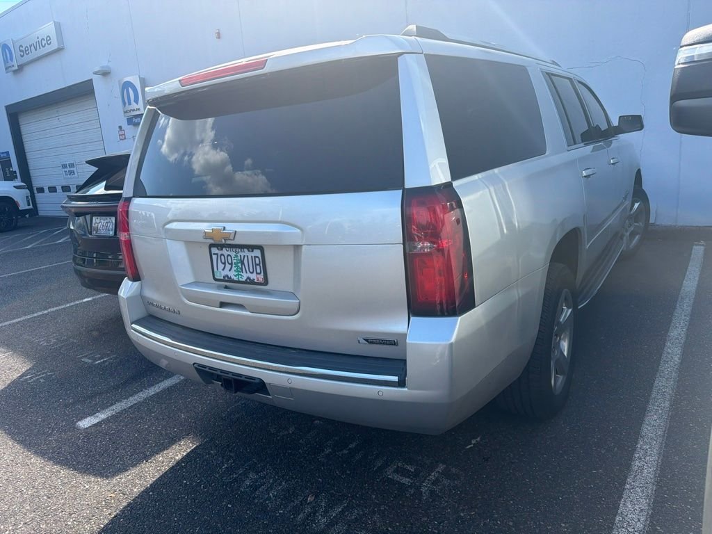 Used 2017 Silver Ice Metallic Chevrolet Premier image 3