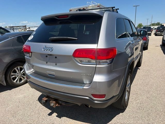 Used 2016 Silver Jeep Limited image 10