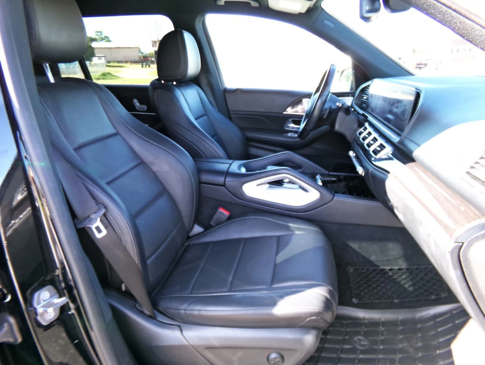 Used 2020 Black Mercedes-Benz GLS 450 image 17