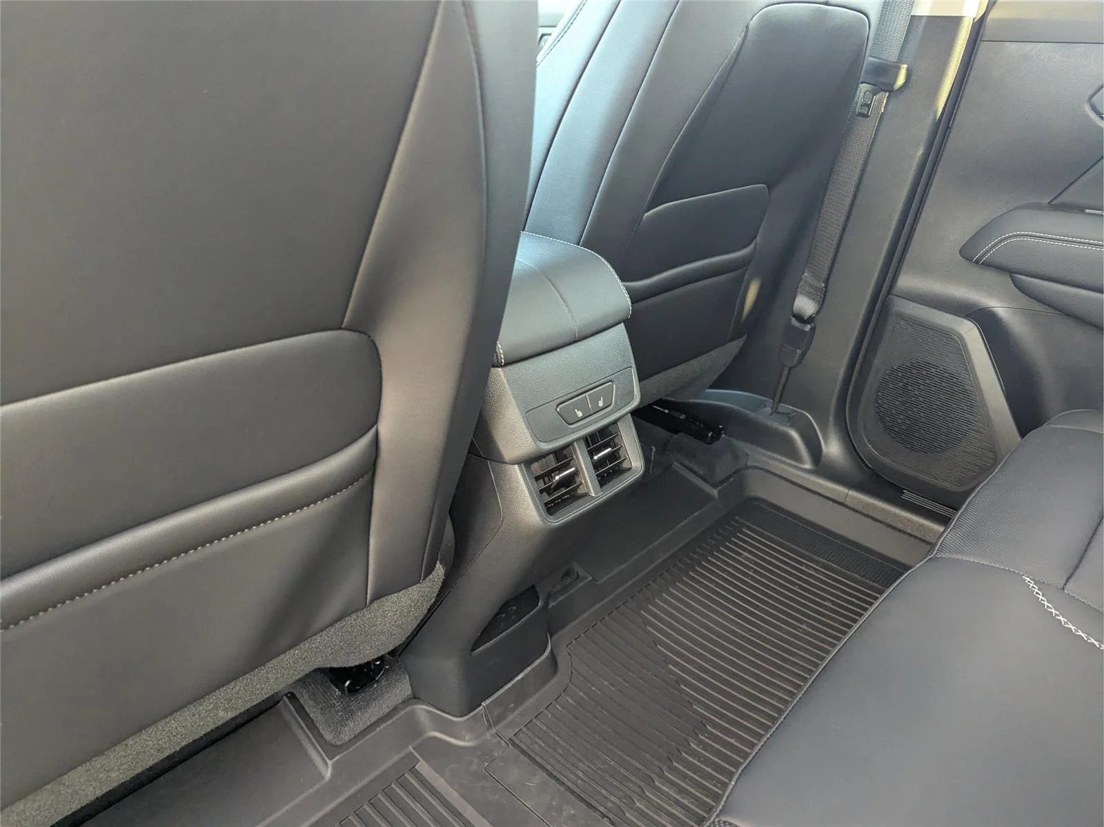 New 2026 Sterling Metallic GMC Denali image 10