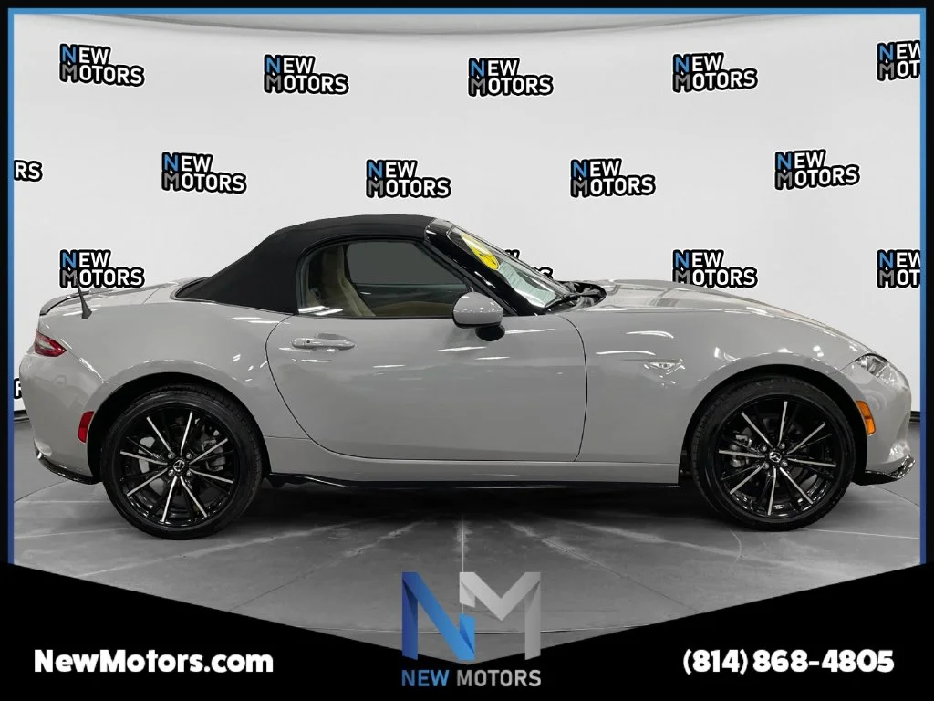 Used 2024 Aero Gray Mazda Grand Touring image 6