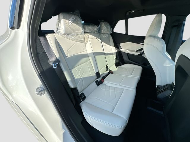 New 2026 White BMW xDrive28i image 20