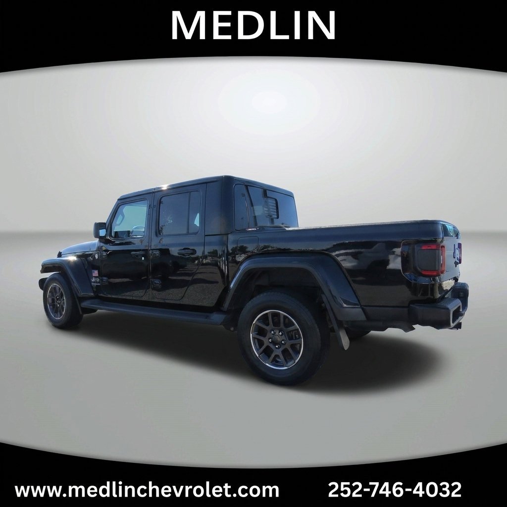 Used 2021 Black Clearcoat Jeep Overland image 6