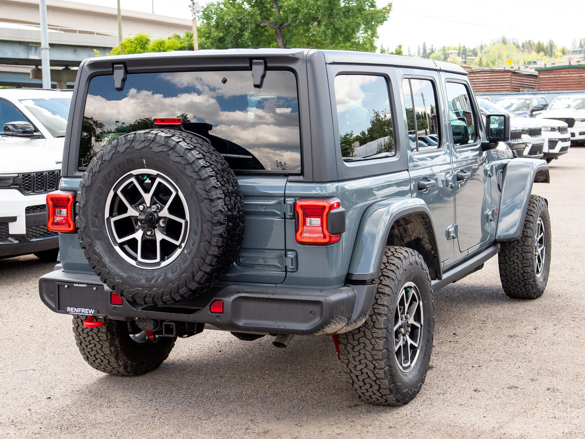 New 2026 Dark blue Jeep Rubicon* 4 Door 4x4, Nappa Leather, Safety Group, Front/Rear Lockers image 5