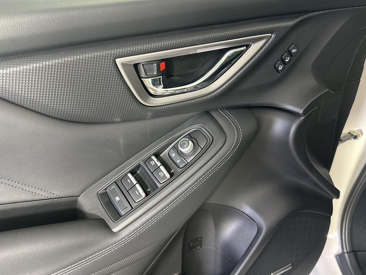 Used 2023 Crystal White Pearl Subaru Touring image 9