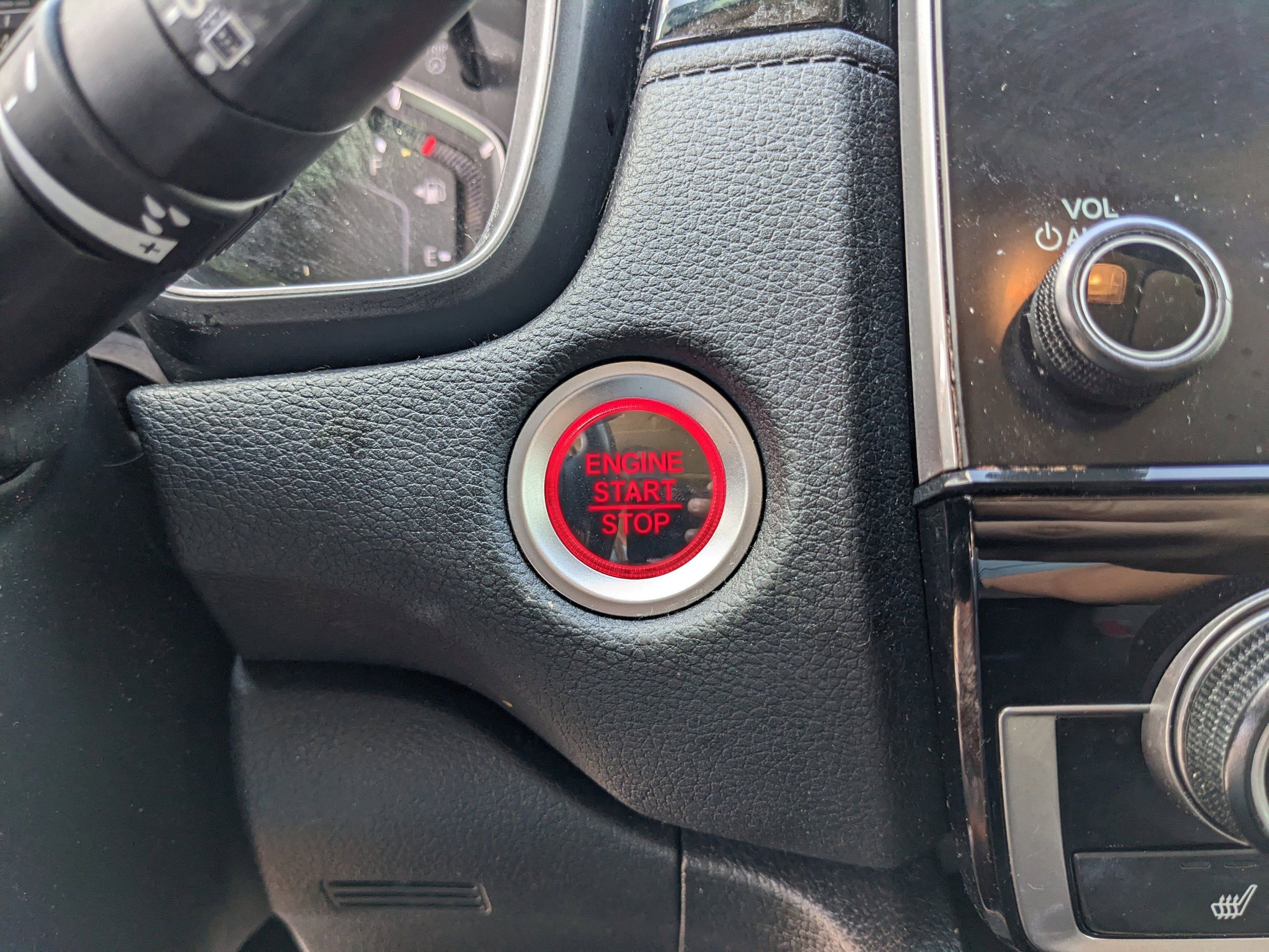 Used 2019 Molten Lava Pearl Honda EX-L image 26