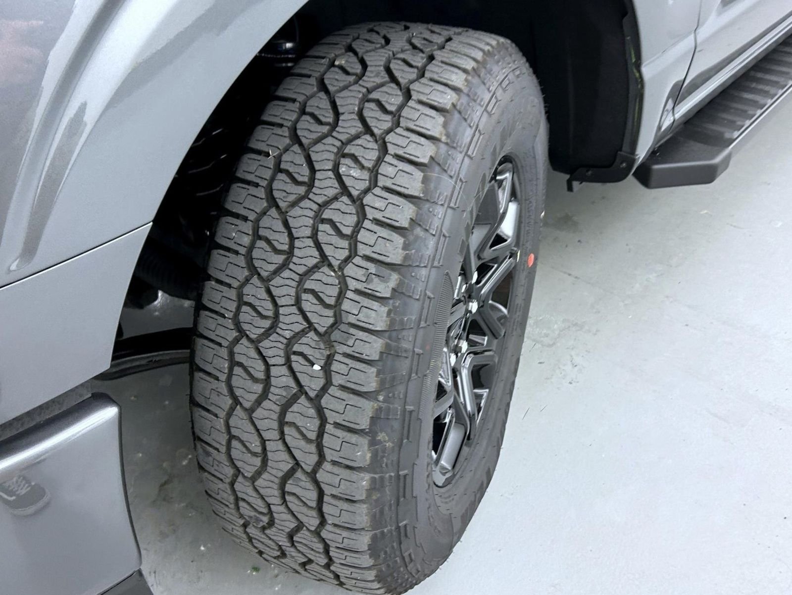New 2026 Carbonized Gray Metallic Ford XLT image 24
