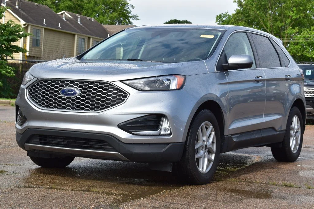 2023 Ford Edge SEL AWD's photo