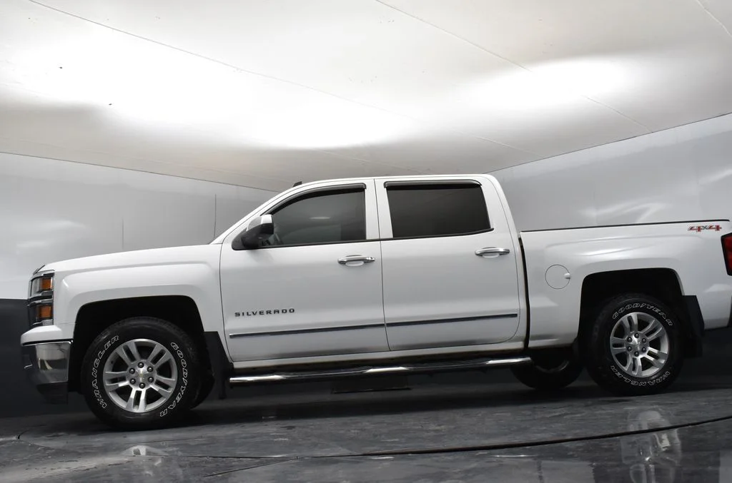 Used 2014 White Chevrolet LTZ image 9