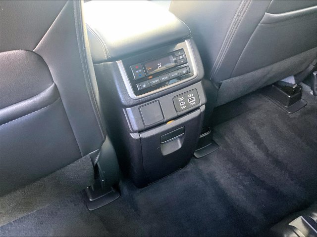 Used 2023 Silver Subaru Limited image 29