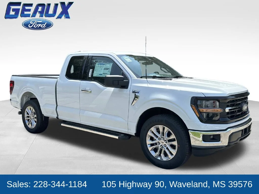 New 2026 Oxford White Ford XLT image 1