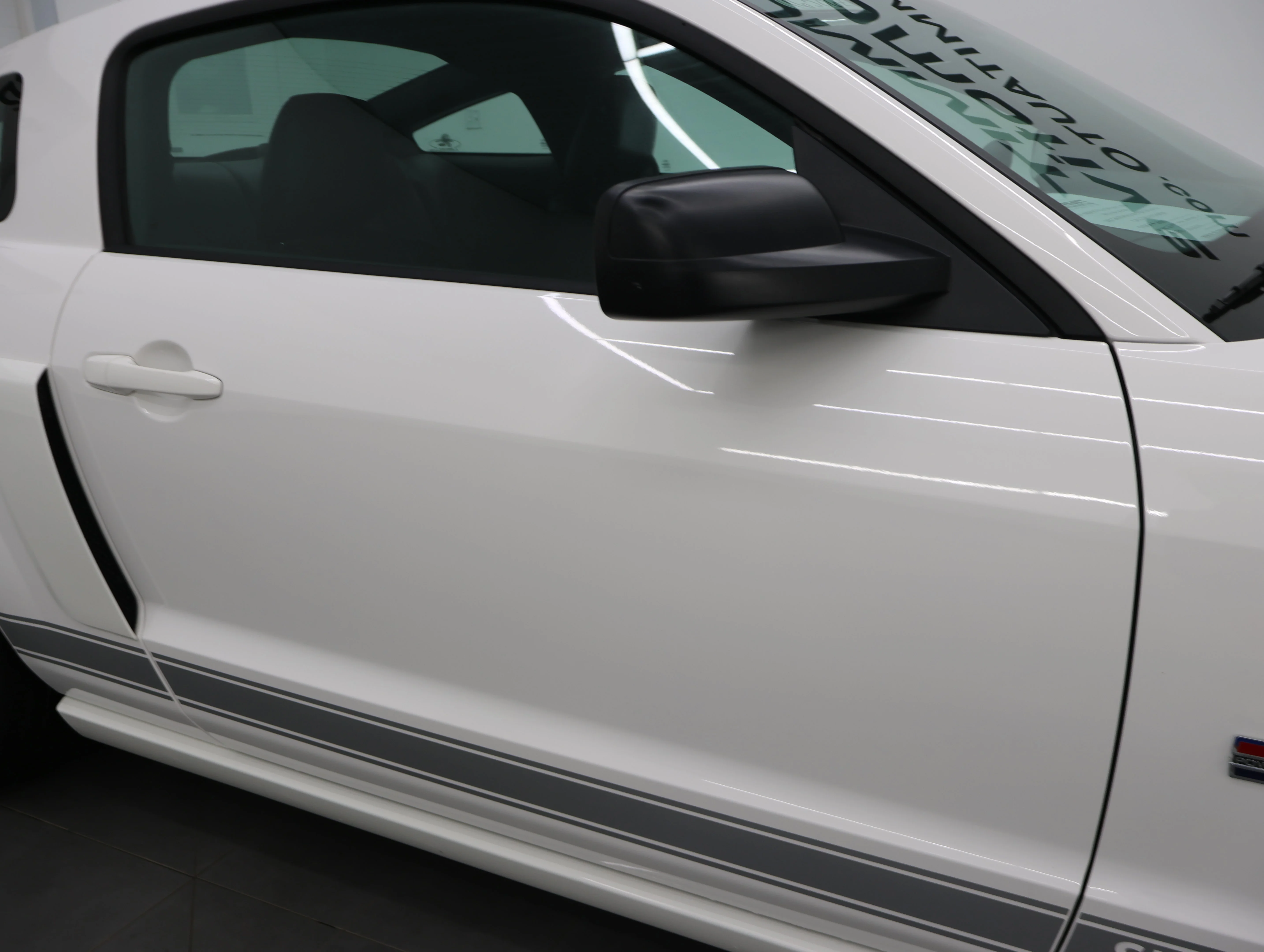 Used 2007 Performance White Ford GT Premium image 26