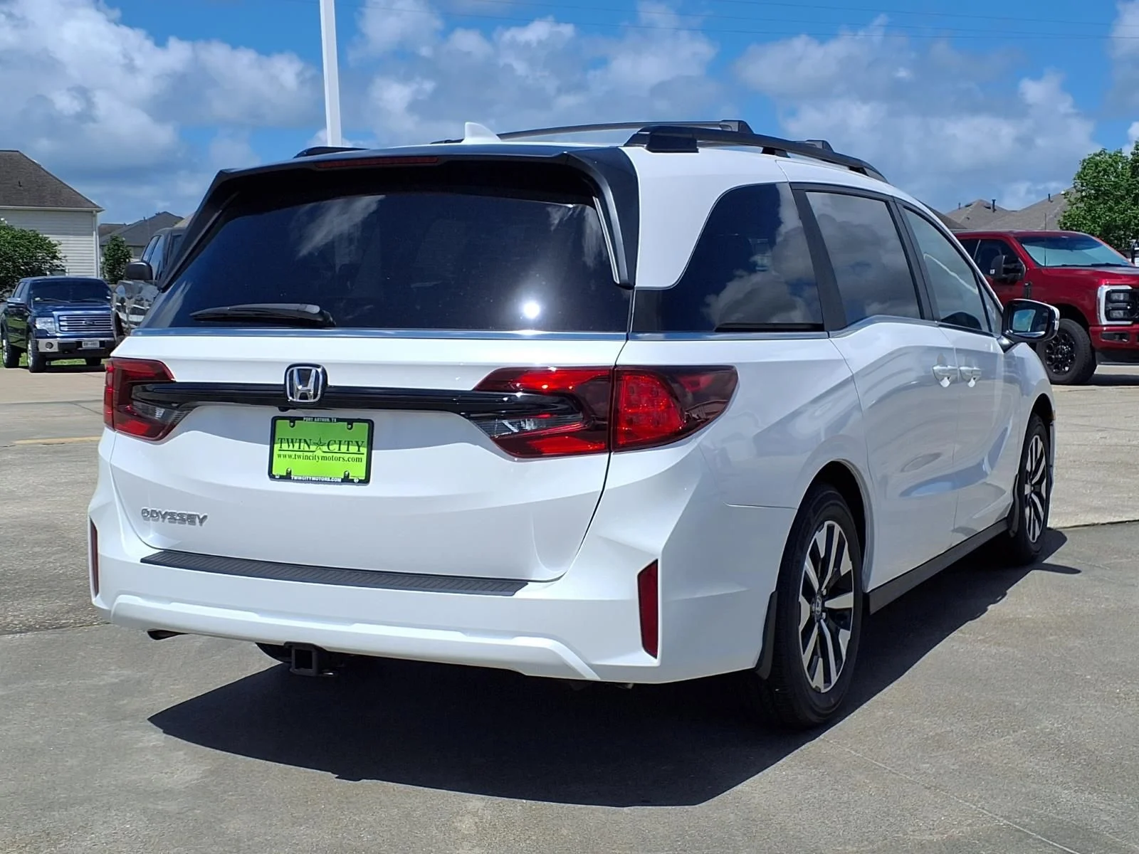 New 2026 White Honda EX-L image 6