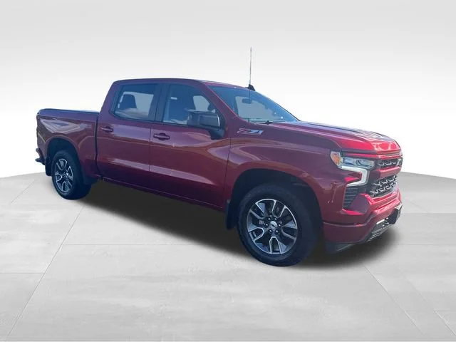 Used 2023 RADIANT RED TINTCOAT Chevrolet RST image 8