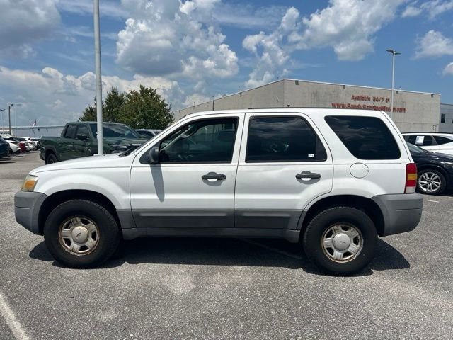 Used 2007 White Ford XLS image 8