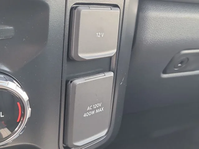 New 2026 Black Metallic Ford Lariat image 27
