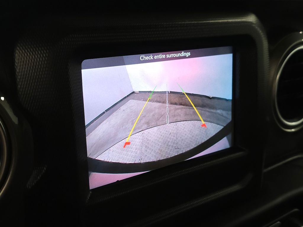 Used 2021 Red Jeep Unlimited Sahara image 32