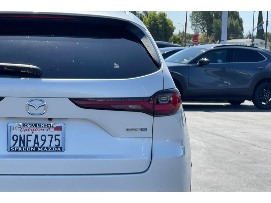 Used 2024 Rhodium White Premium Mazda Preferred image 17