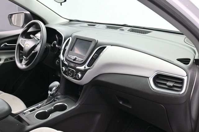 Used 2024 White Chevrolet LS image 28