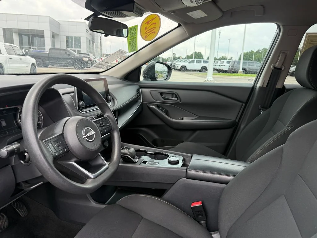Used 2024 Black Nissan S image 4