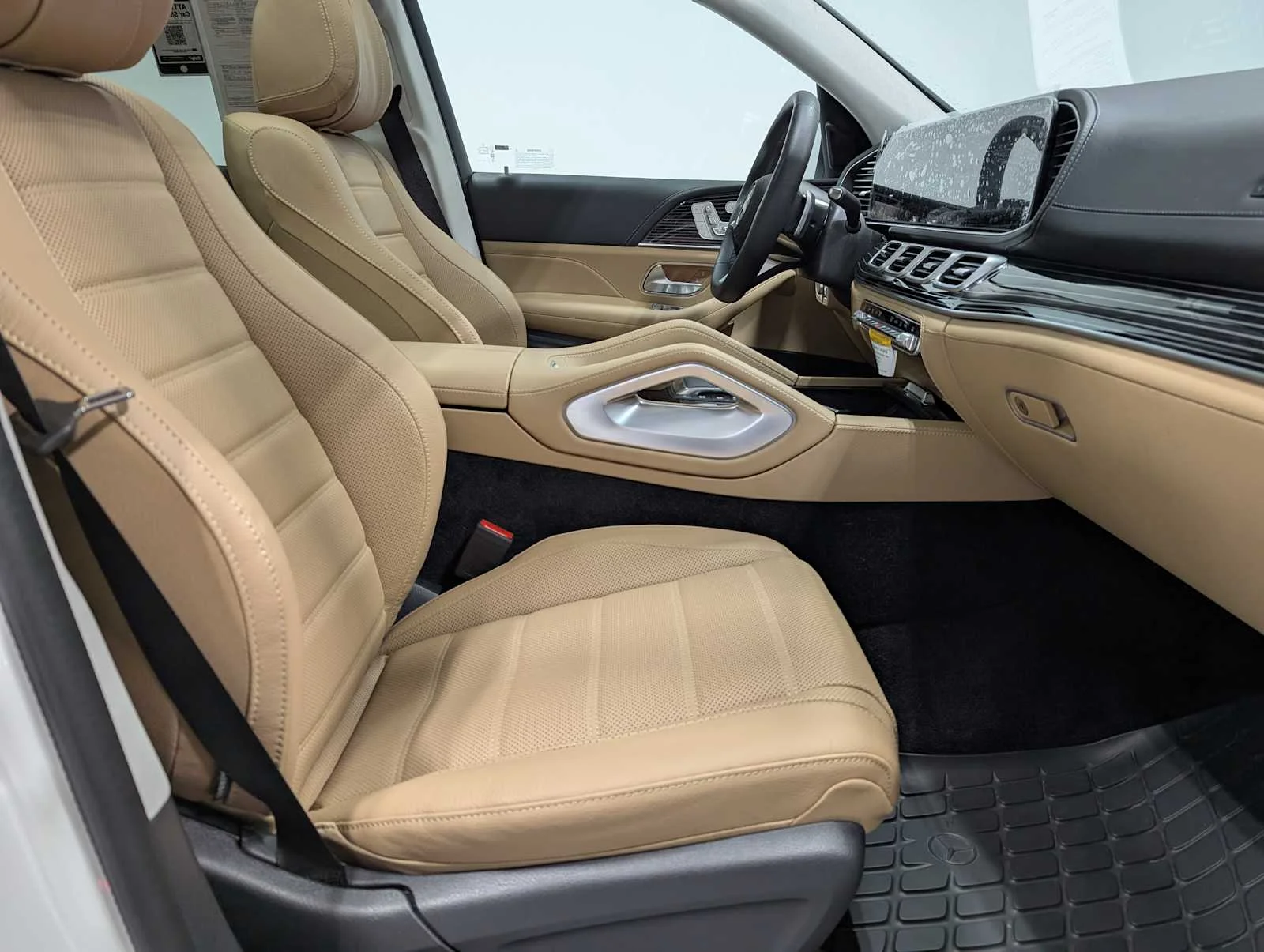 Certified Used 2026 Polar White Mercedes-Benz GLS 450 image 13