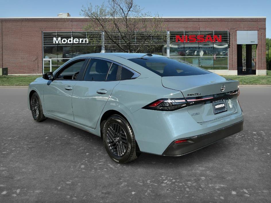Used 2026 Atlantic Gray Metallic Nissan SV image 2