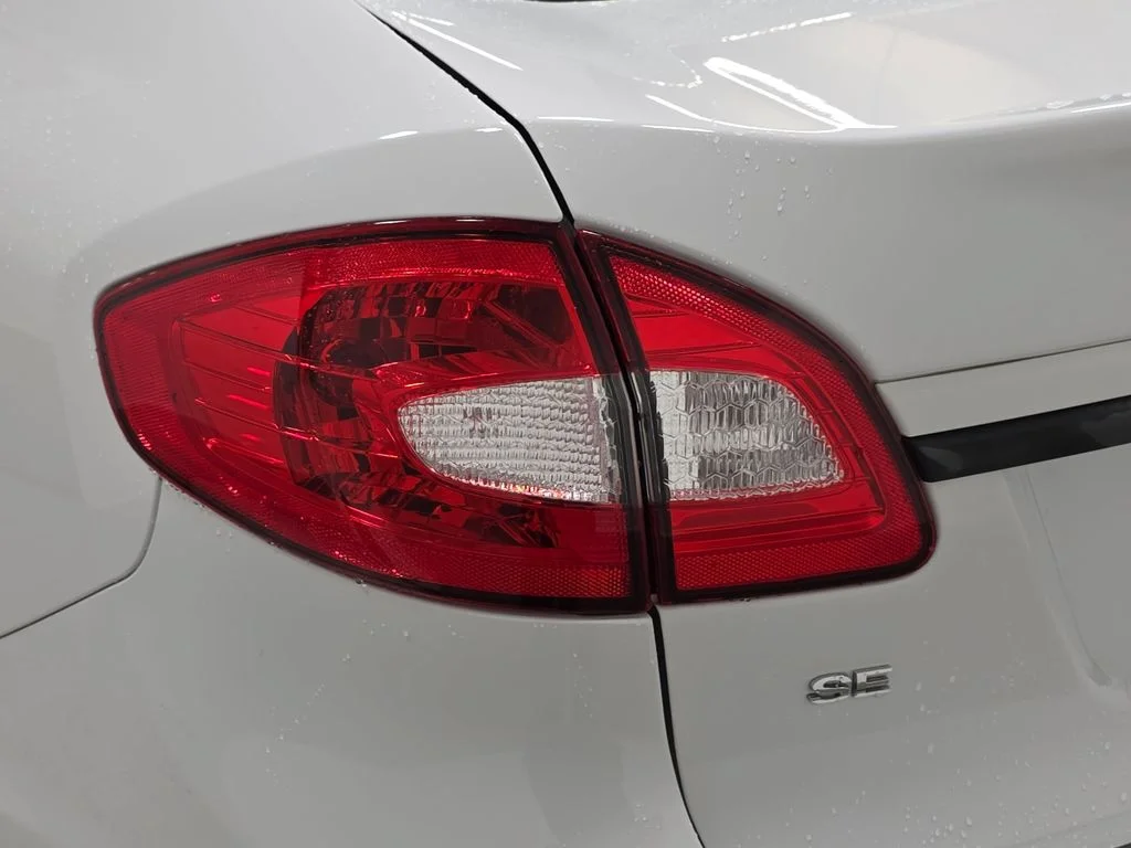 Used 2013 Oxford White Ford SE image 30