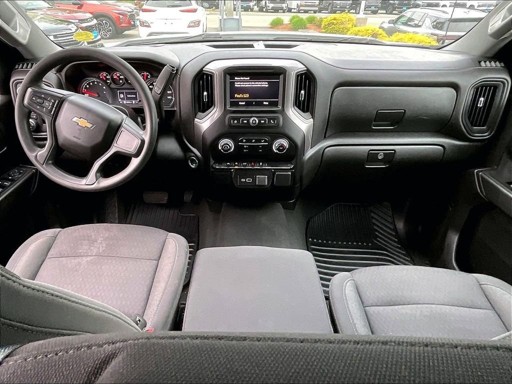 Used 2023 White Chevrolet Custom image 21