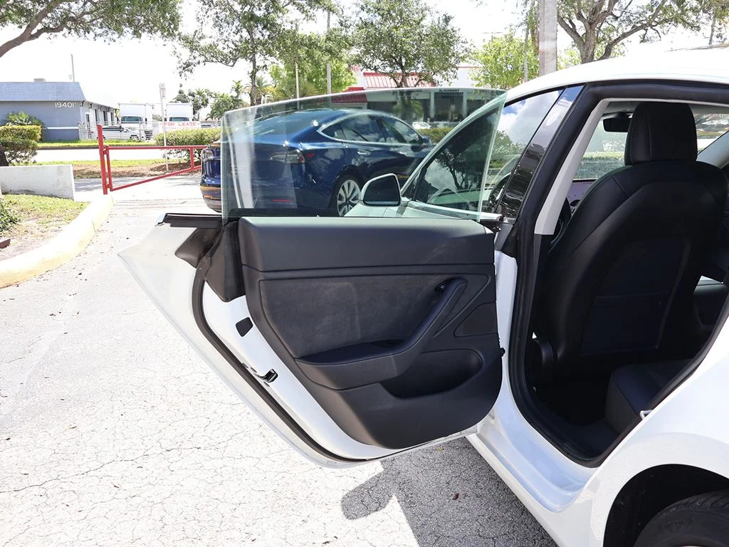 Used 2020 White Tesla Long Range image 25