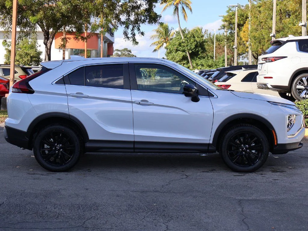 2026 Mitsubishi Eclipse Cross LE - Photo 15
