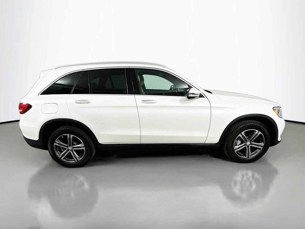Used 2017 White Mercedes-Benz GLC 300 image 4