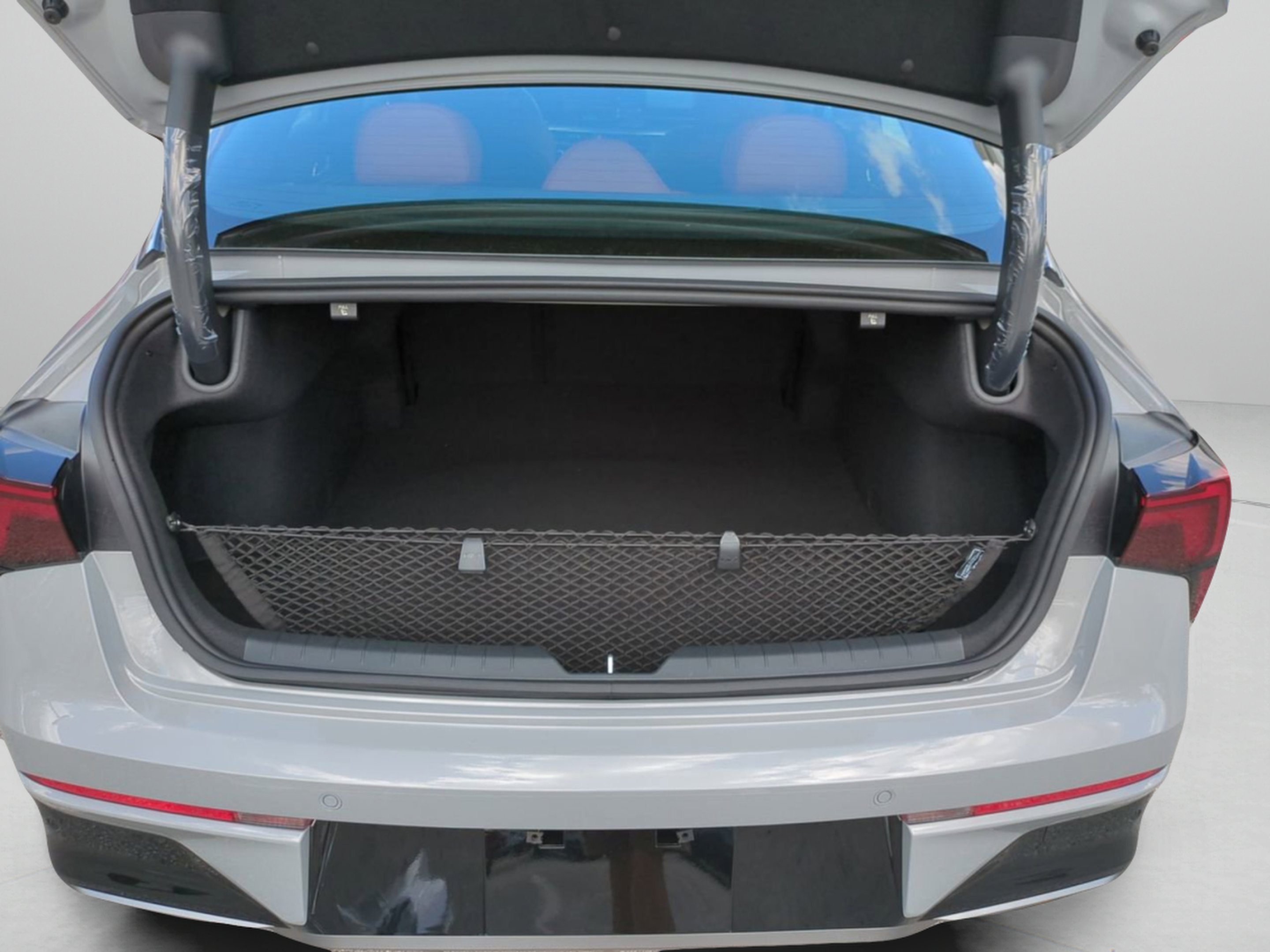 New 2026 Wolf Gray Kia GT-Line image 16
